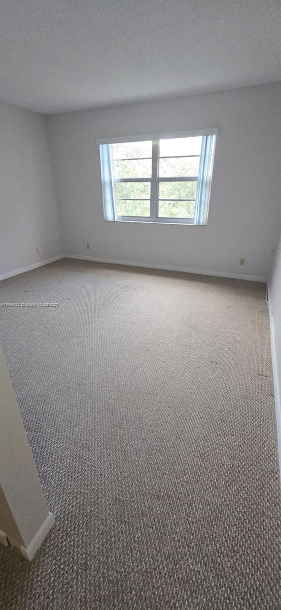 SHERWOOD SQUARE CONDOMINI - Residential Lease