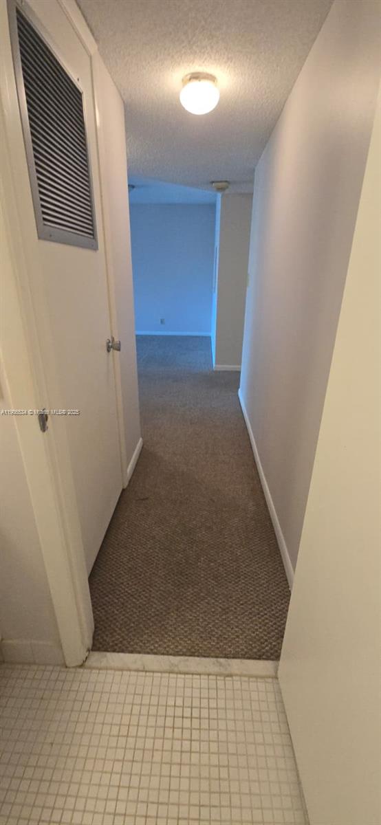 SHERWOOD SQUARE CONDOMINI - Residential Lease