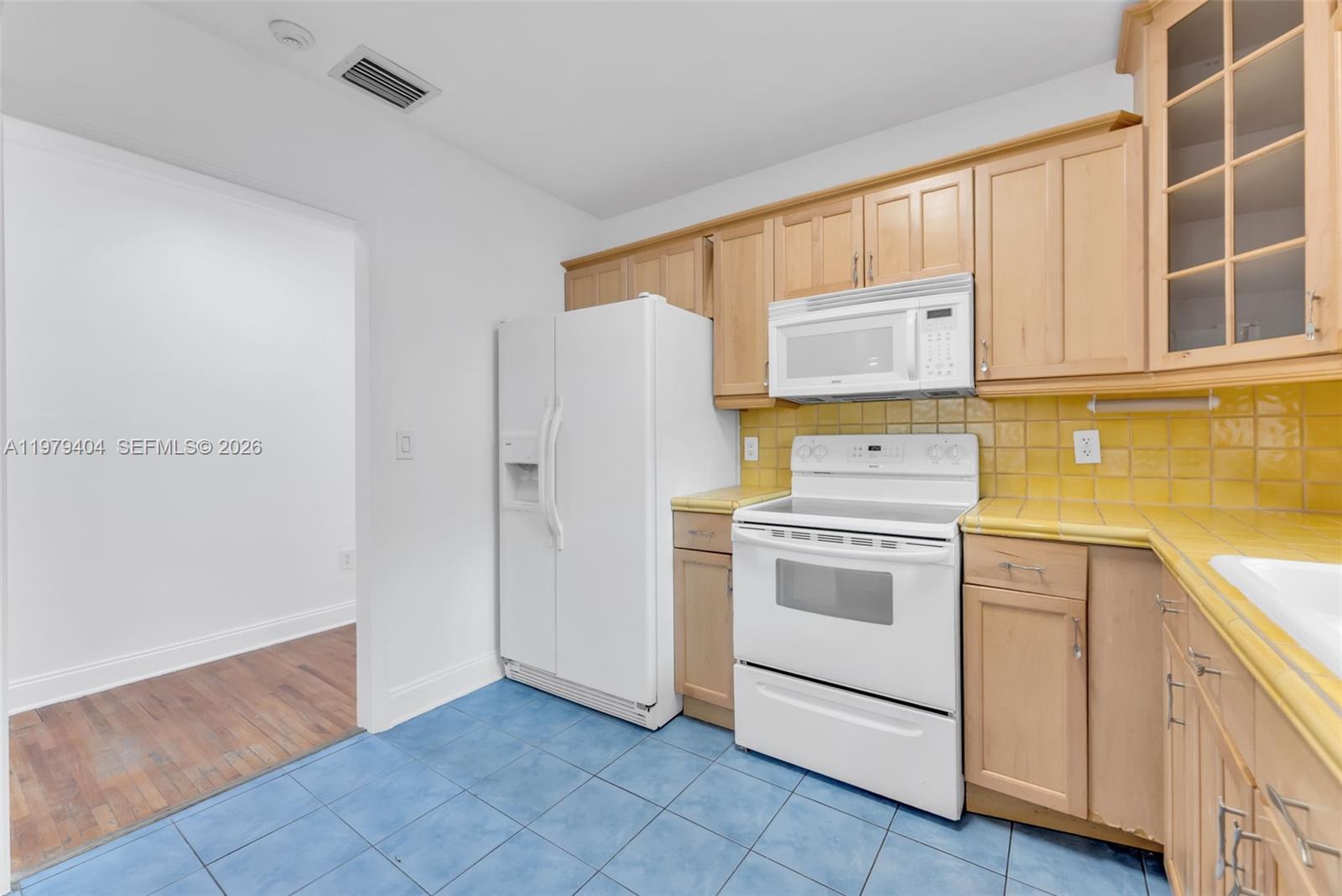 AUBURN HEIGHTS - Residential Lease