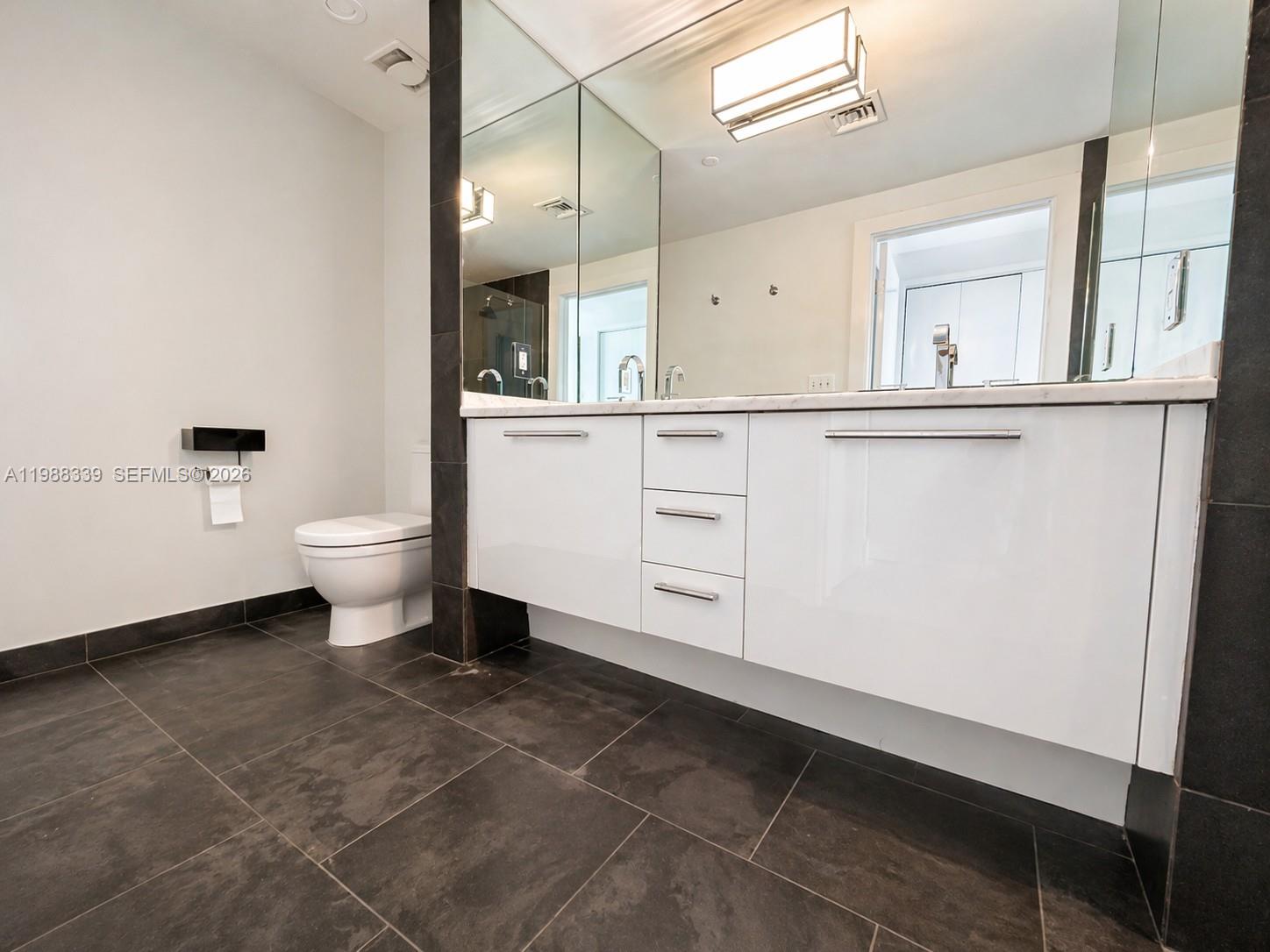 900 BISCAYNE BAY CONDO - Residential