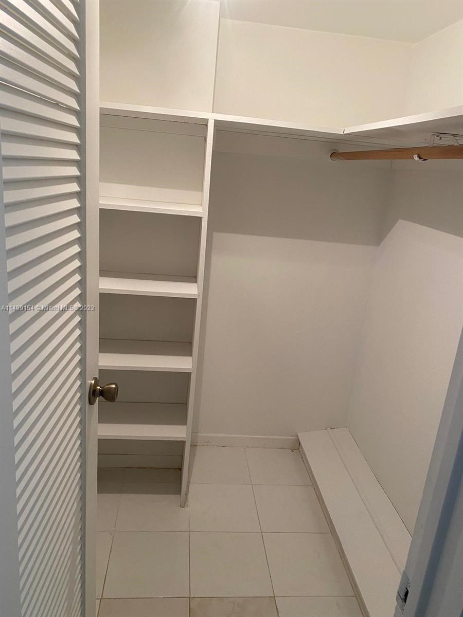 THREE HORIZONS NORTH COND - Residential Lease