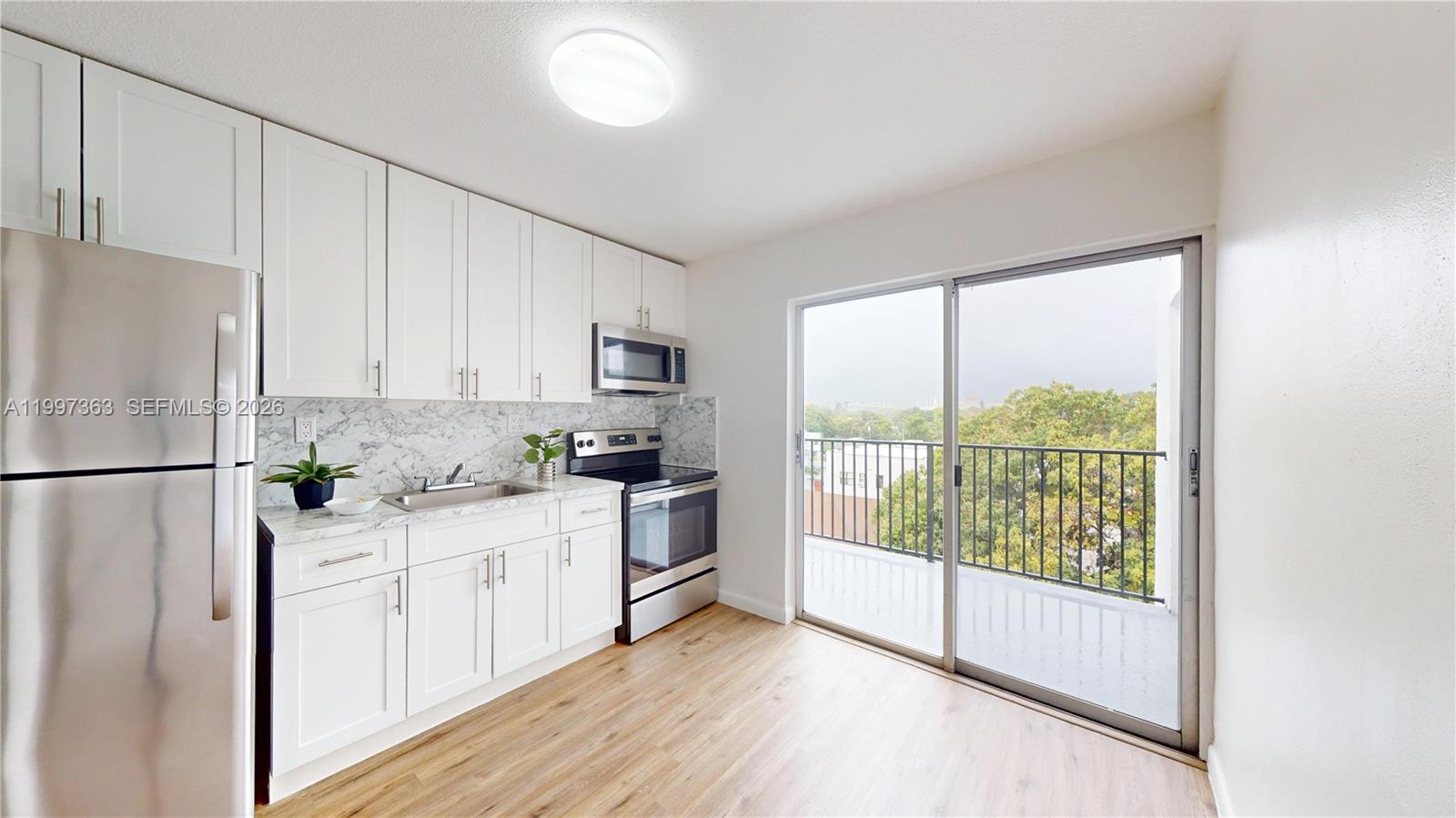 CAROLINA HEIGHTS - Residential Lease