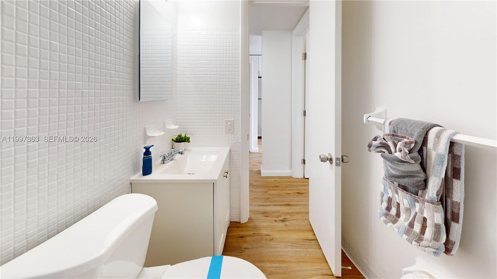 CAROLINA HEIGHTS - Residential Lease