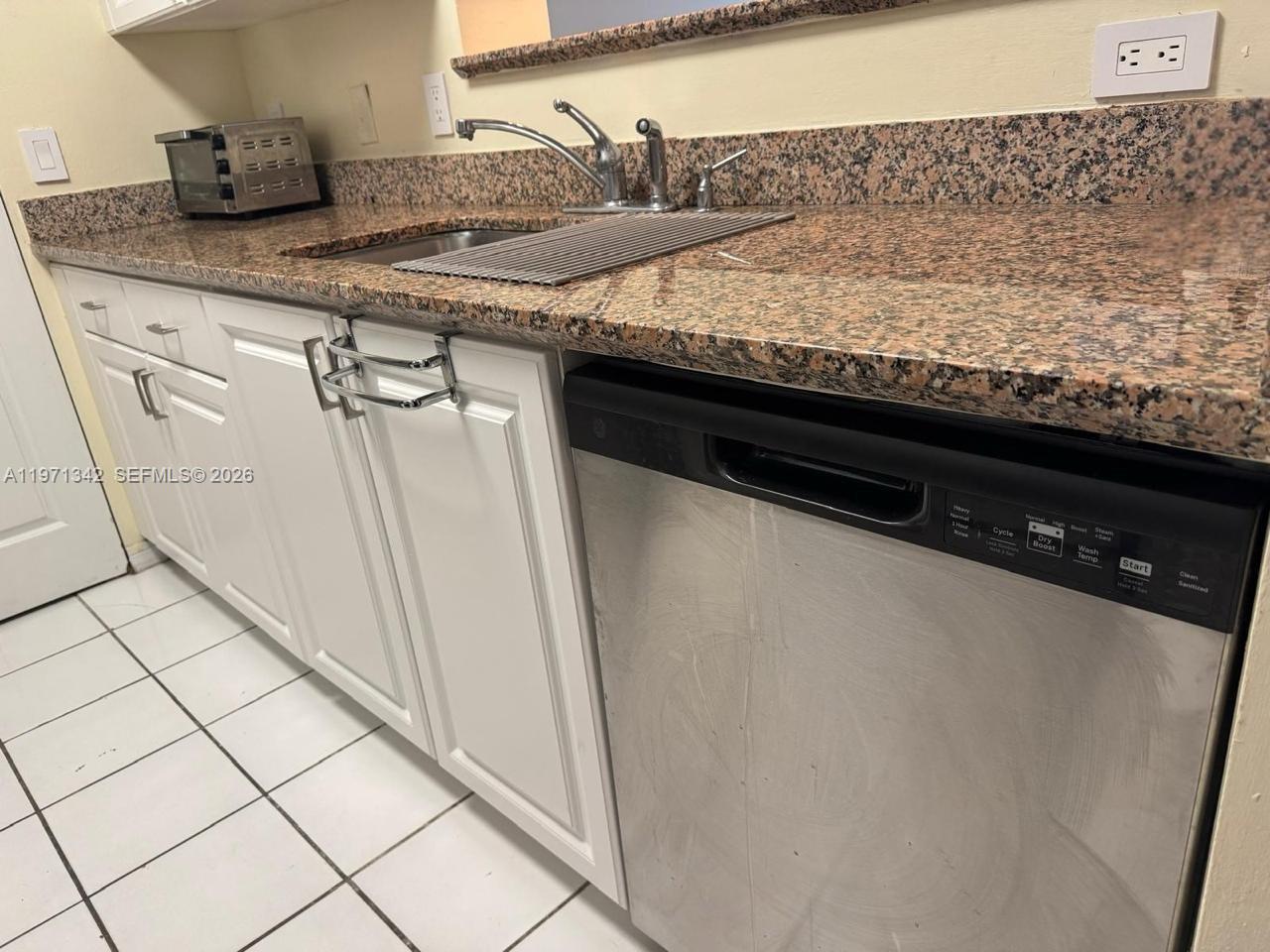 THE MARK ON BRICKELL COND - Residential