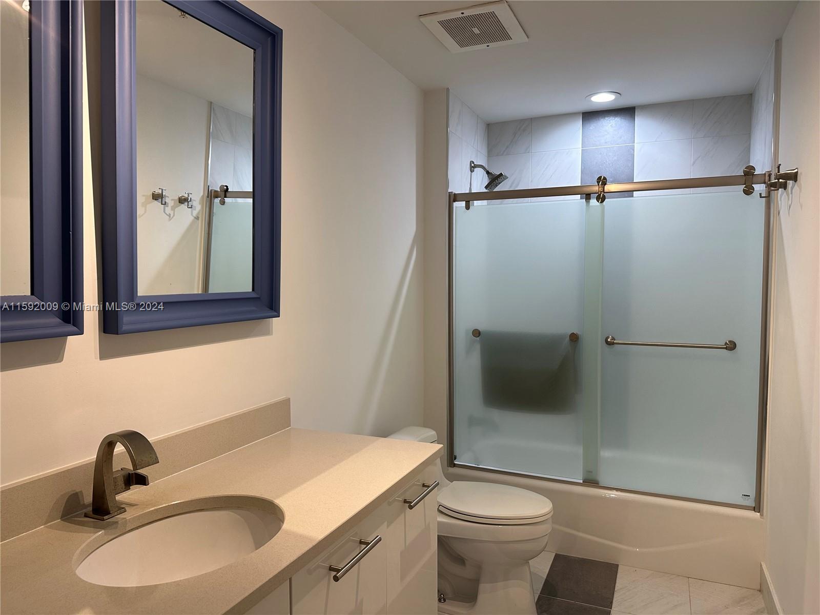 MIDBLOCK MIAMI CONDO - Residential