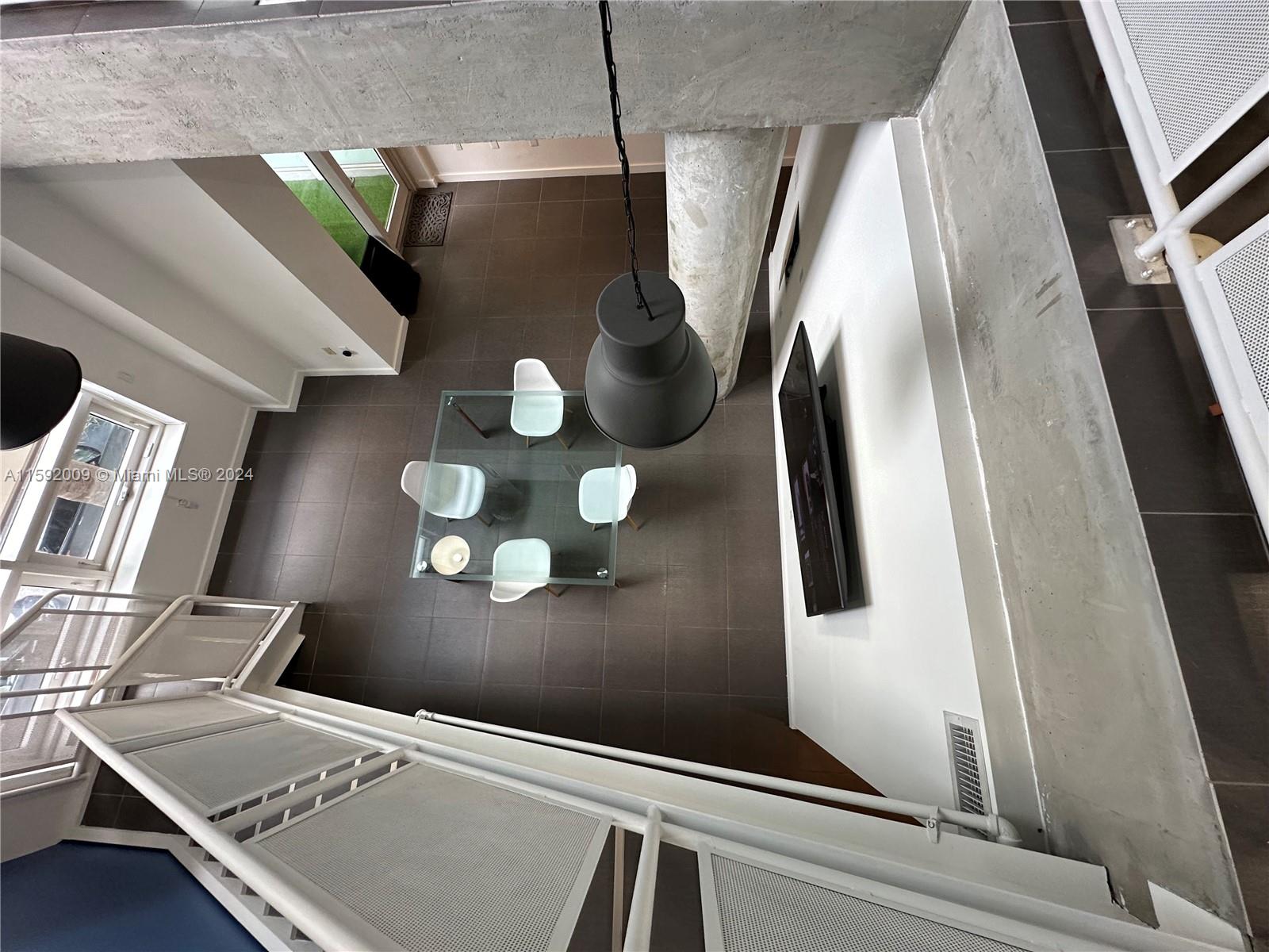 MIDBLOCK MIAMI CONDO - Residential