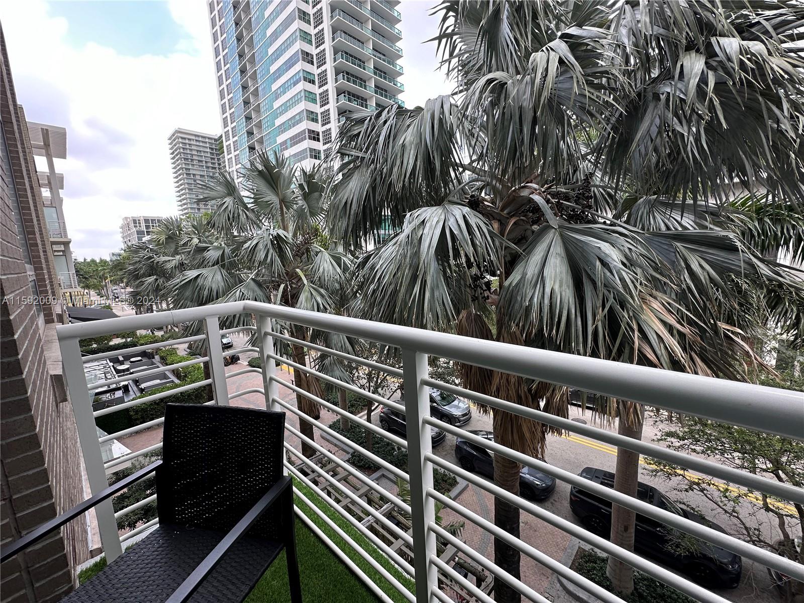 MIDBLOCK MIAMI CONDO - Residential