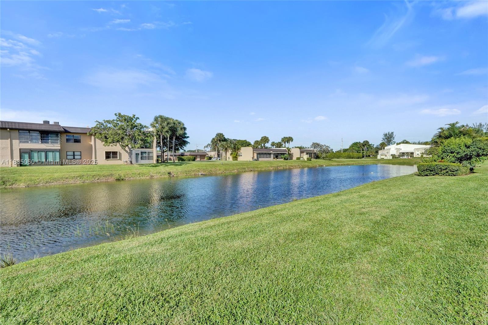 GOLDEN LAKES VILLAGE COND - Residential Lease