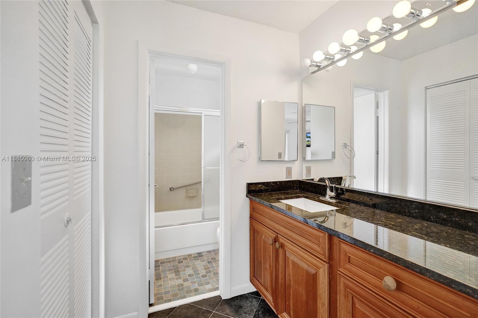 GOLDEN LAKES VILLAGE COND - Residential Lease