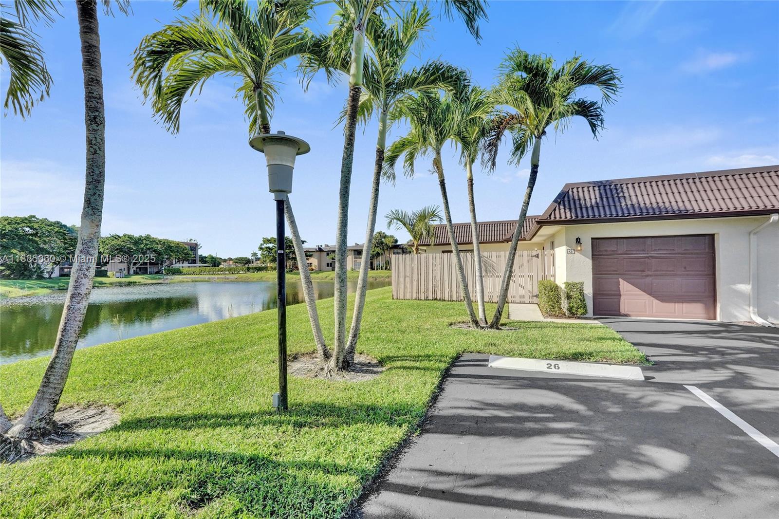 GOLDEN LAKES VILLAGE COND - Residential Lease
