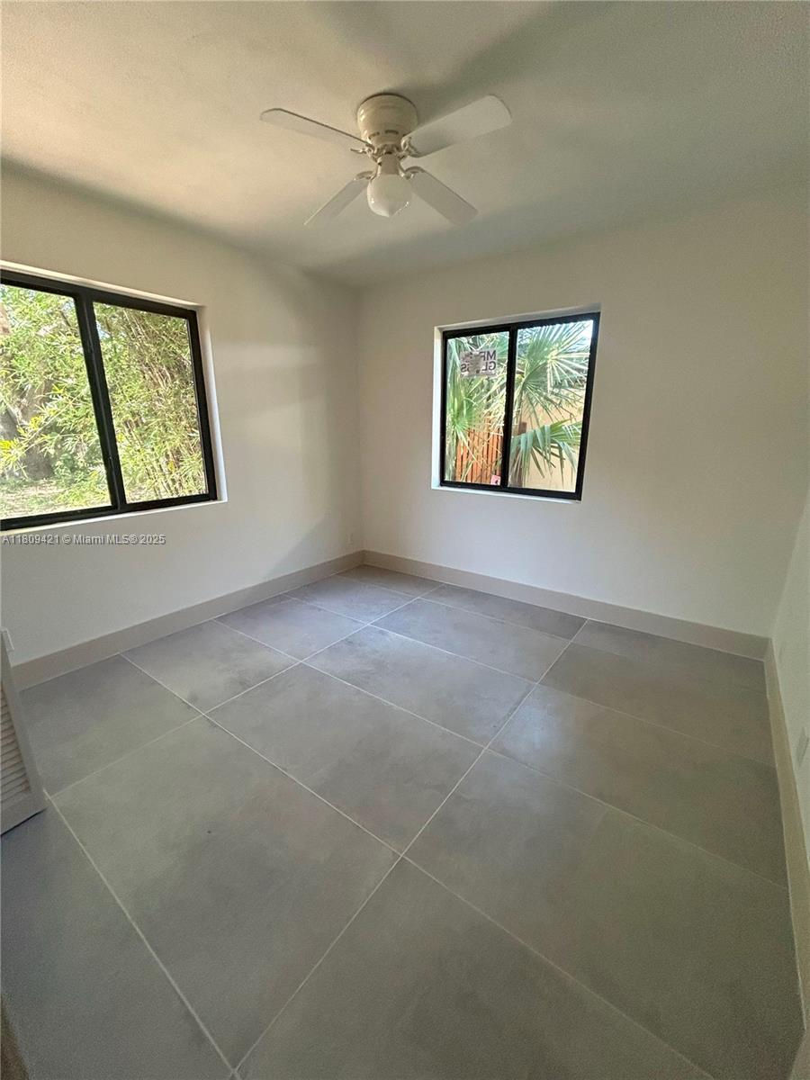 LAUDERDALE - Residential
