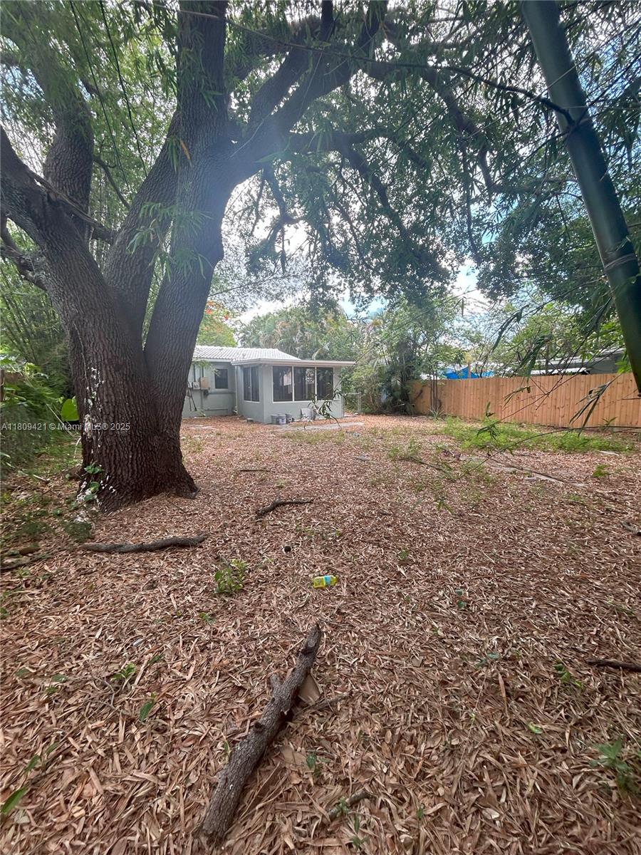 LAUDERDALE - Residential