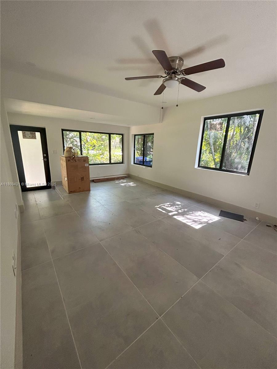 LAUDERDALE - Residential