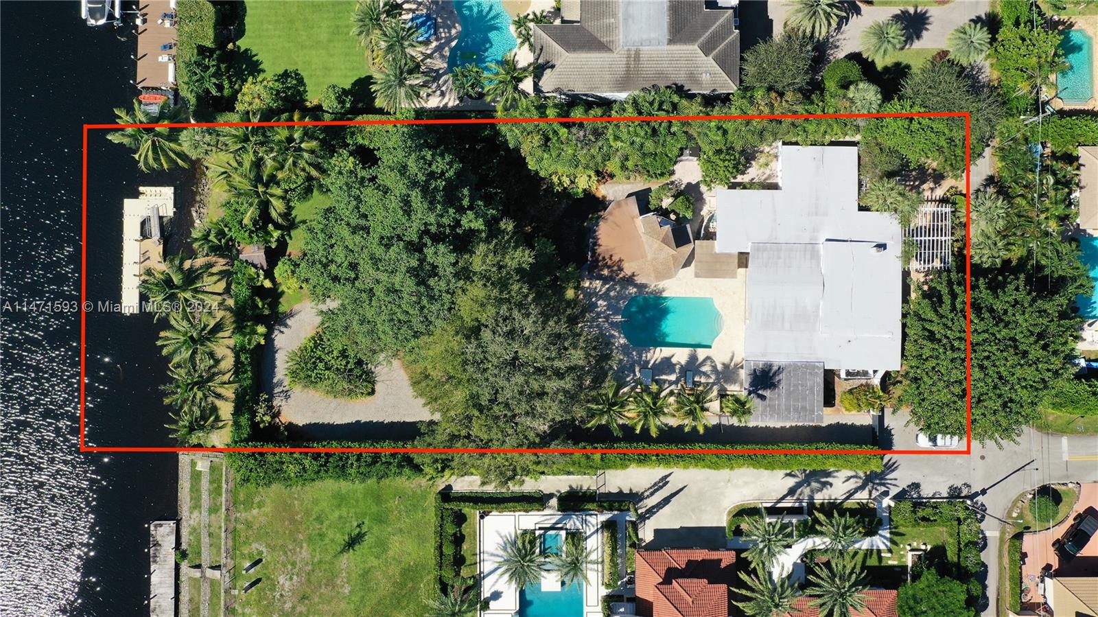 PALM BEACH FARMS CO 10 - Land