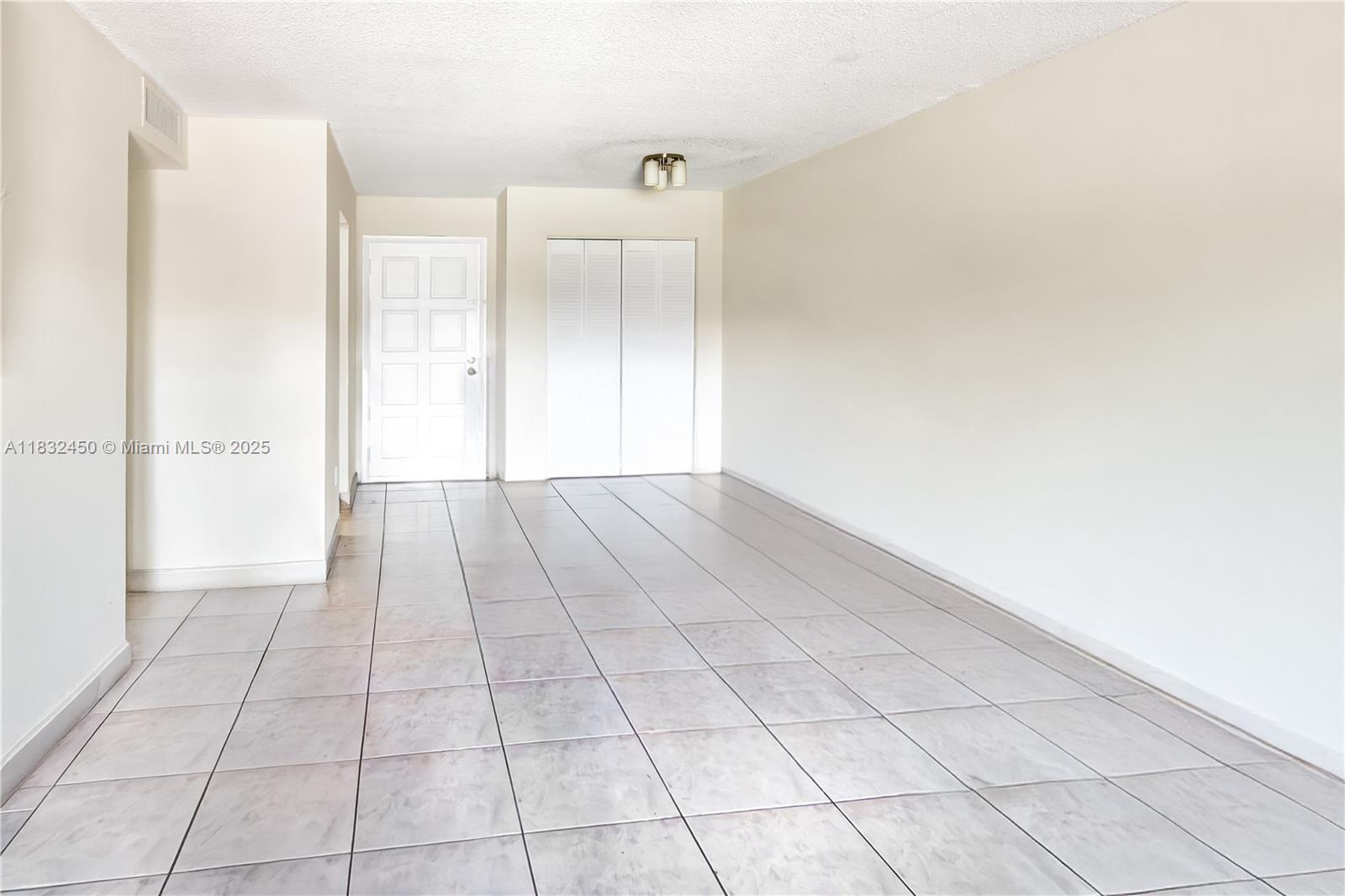 1755 W 60th St D206
