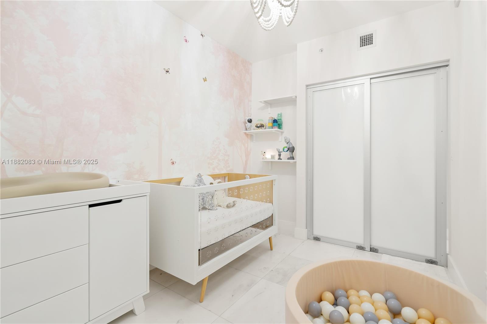 ARIA ON THE BAY CONDO - Residential