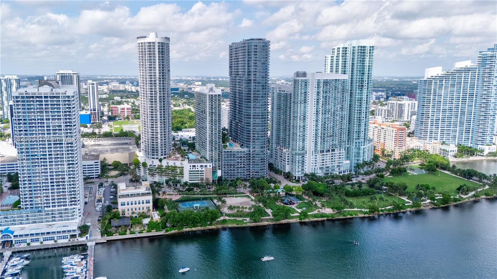 ARIA ON THE BAY CONDO - Residential