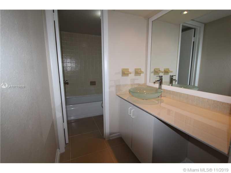 LOS ARBOLES CONDO - Residential Lease