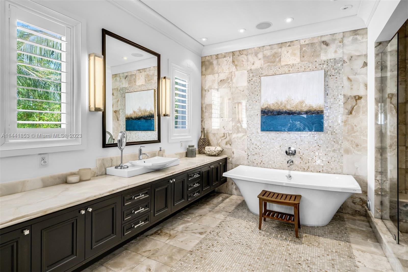 CRYSTAL VIEW - Residential