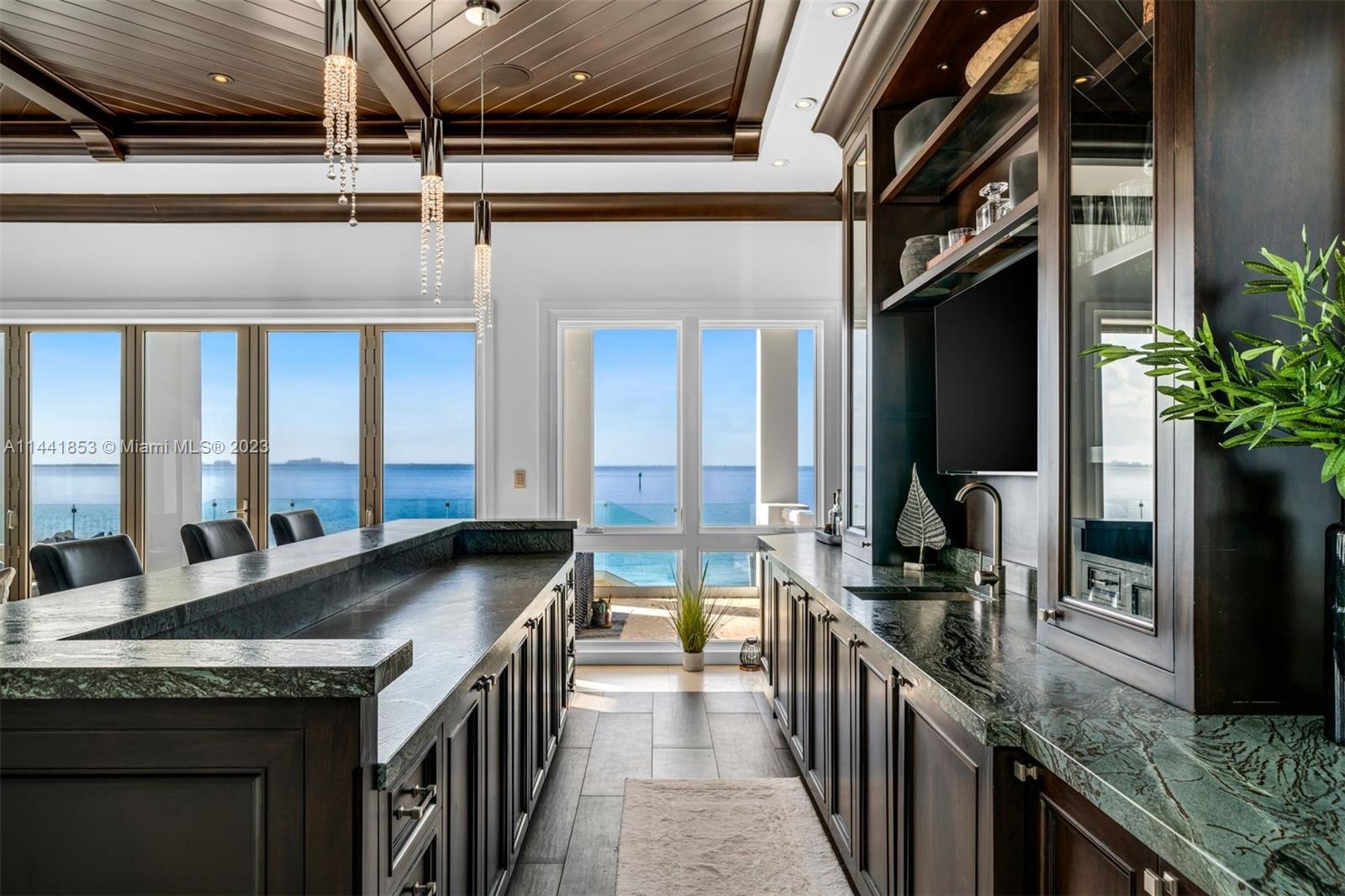 CRYSTAL VIEW - Residential