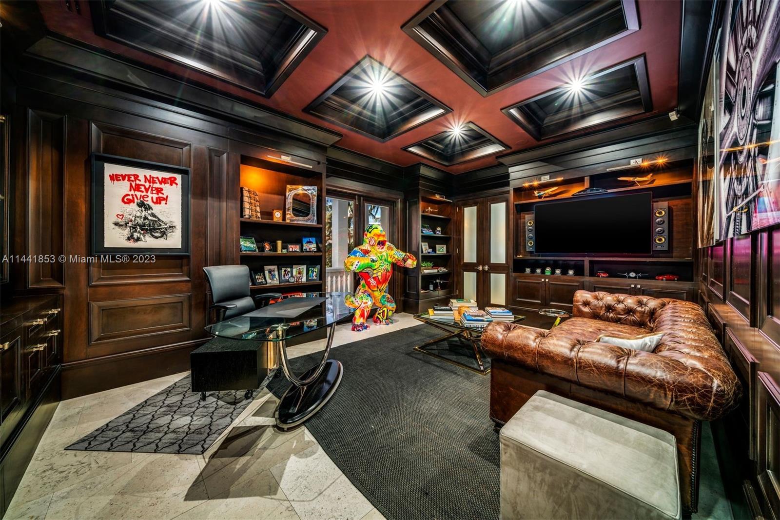 CRYSTAL VIEW - Residential