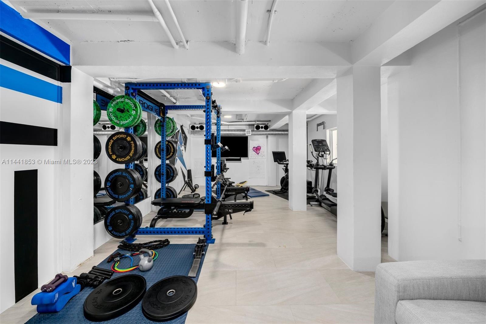 CRYSTAL VIEW - Residential