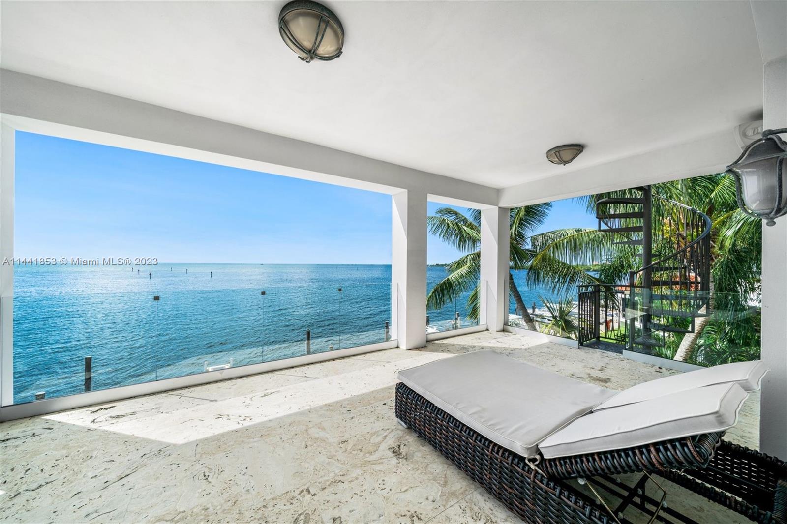 CRYSTAL VIEW - Residential