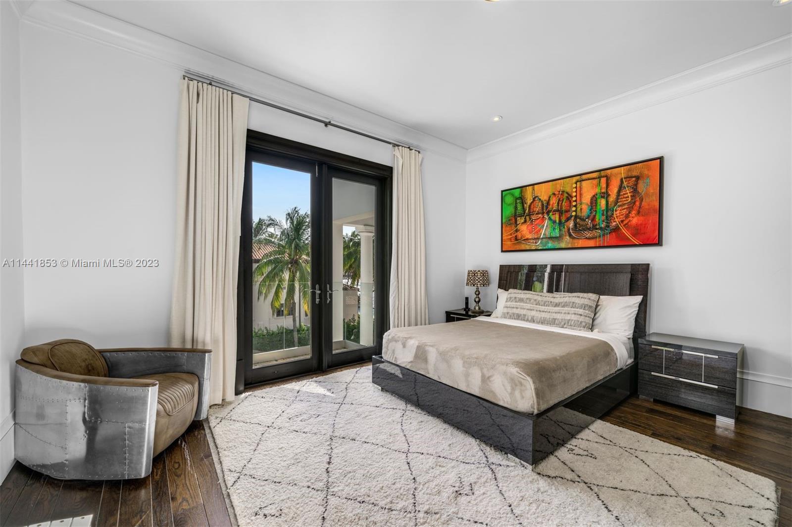 CRYSTAL VIEW - Residential