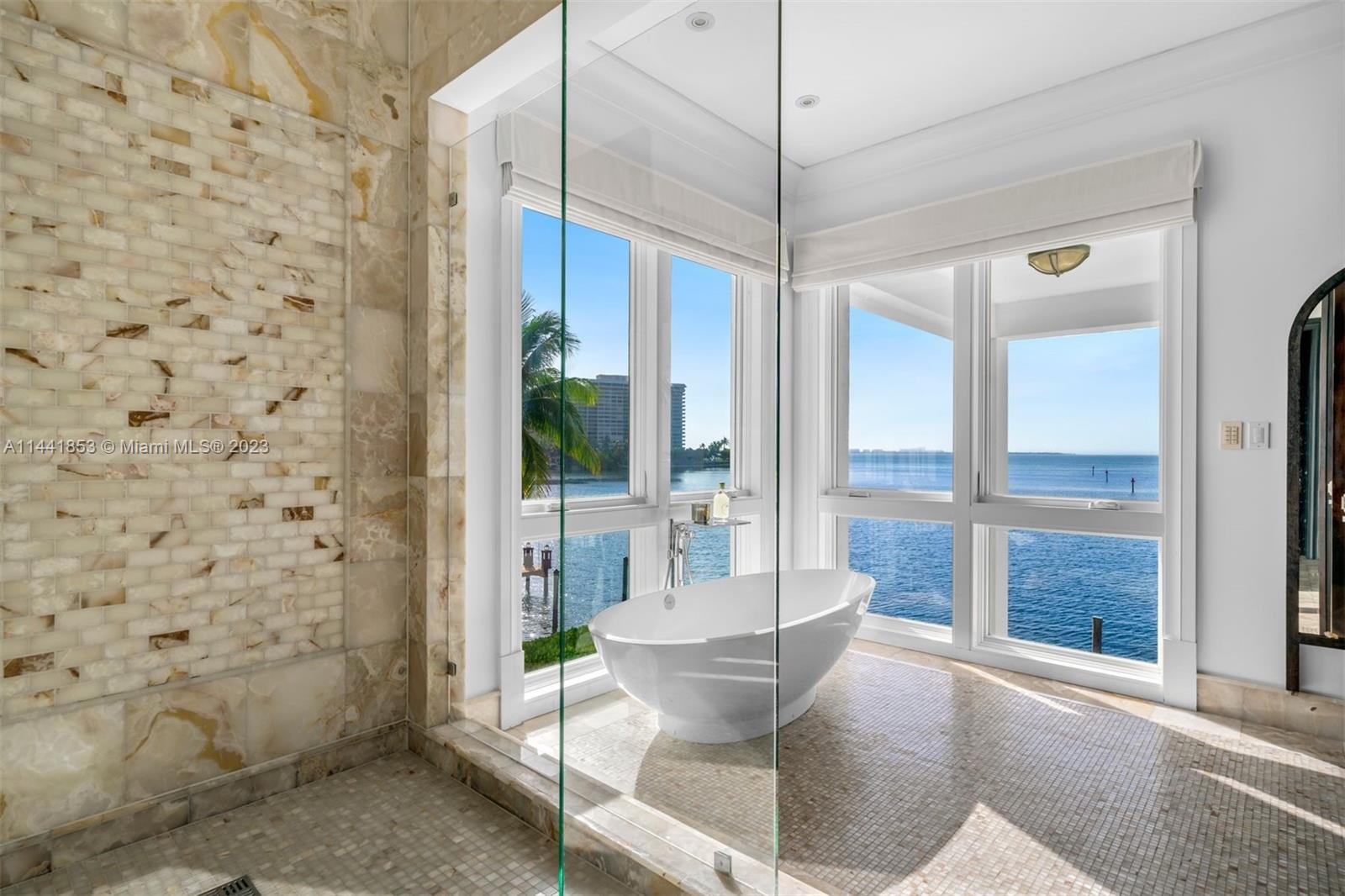 CRYSTAL VIEW - Residential