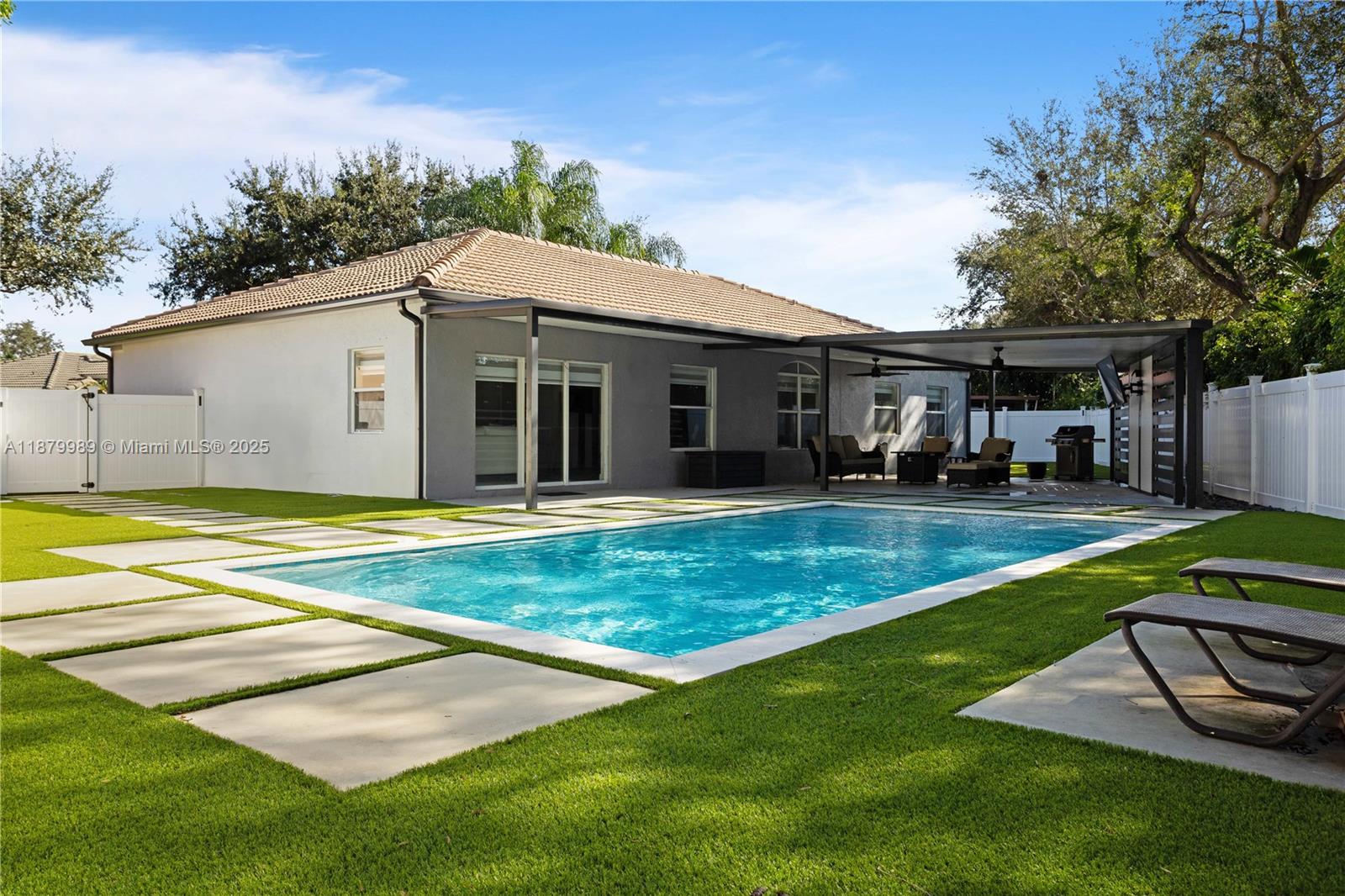 AVALON - Residential