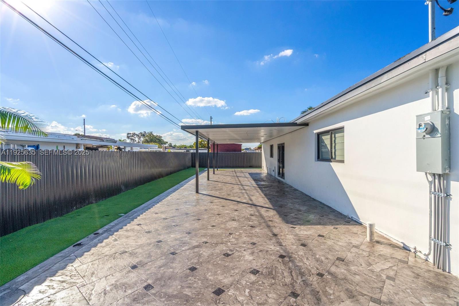 MEADOWS PARK - Residential Lease