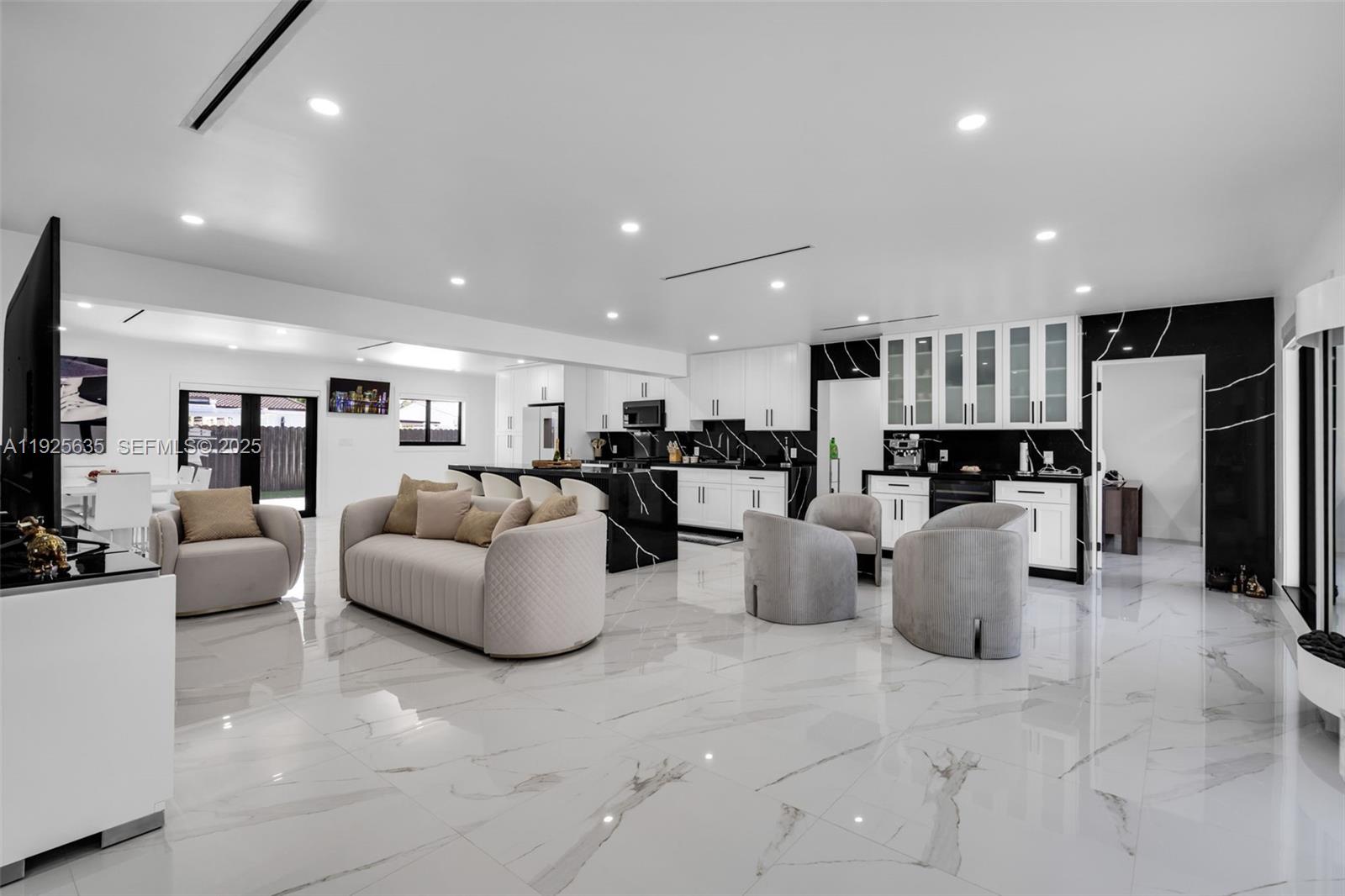 MEADOWS PARK - Residential Lease