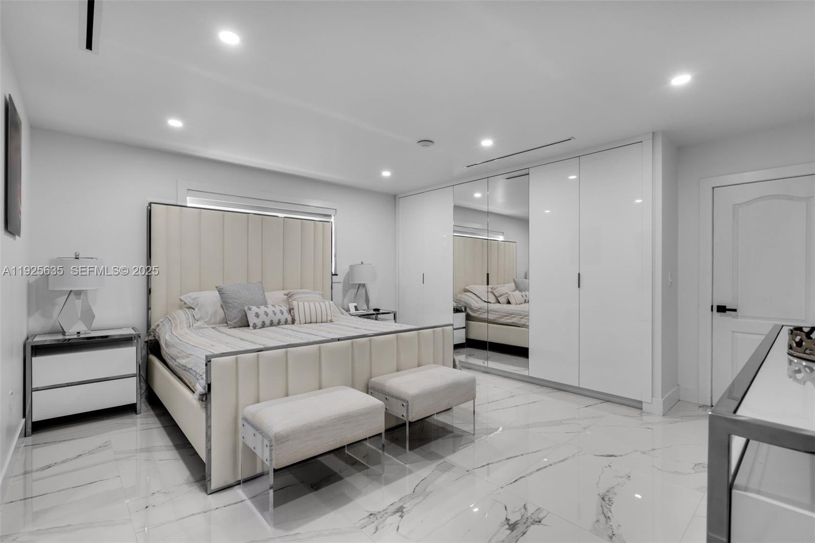 MEADOWS PARK - Residential Lease