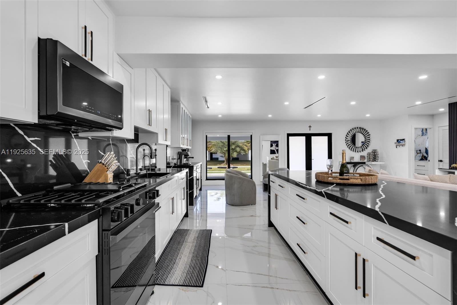 MEADOWS PARK - Residential Lease