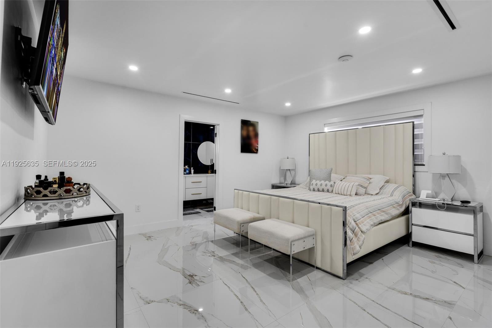 MEADOWS PARK - Residential Lease