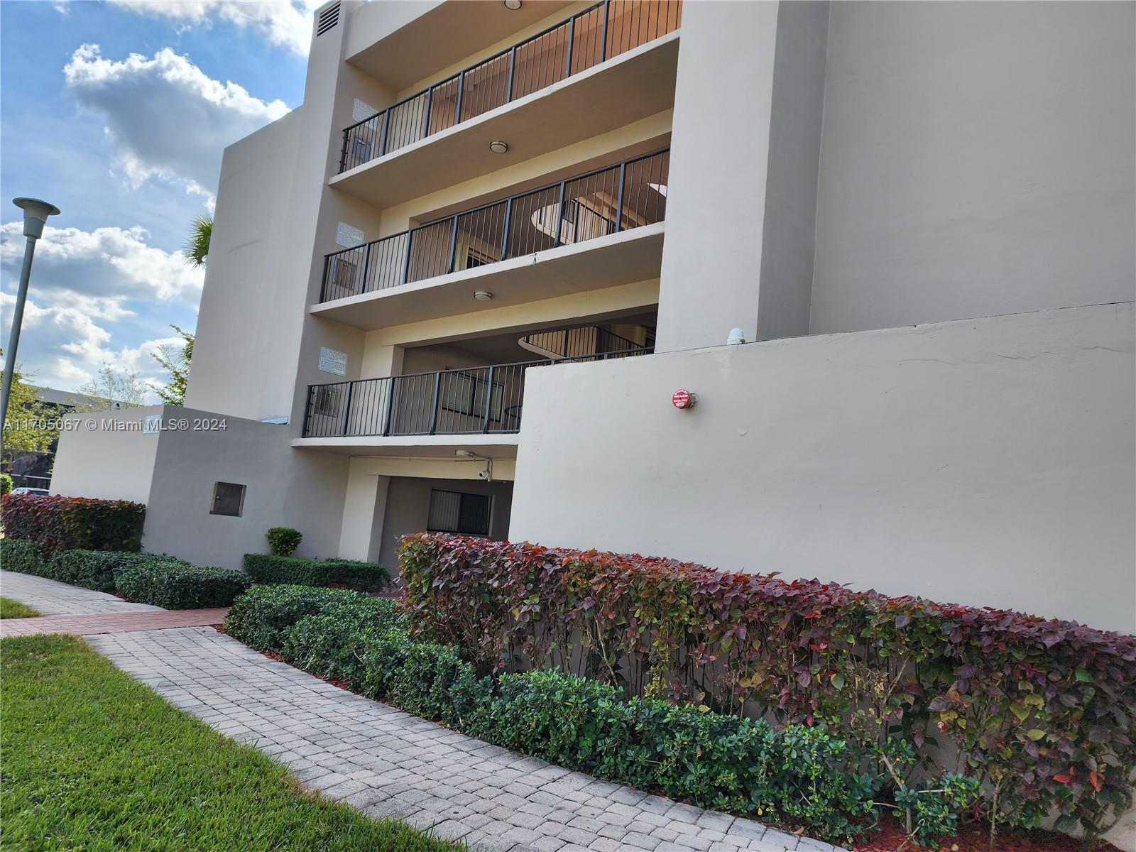 Property for Sale at 8540 Sw 133rd Ave Rd 424, Miami, Broward County, Florida - Bedrooms: 2 
Bathrooms: 2  - $237,900