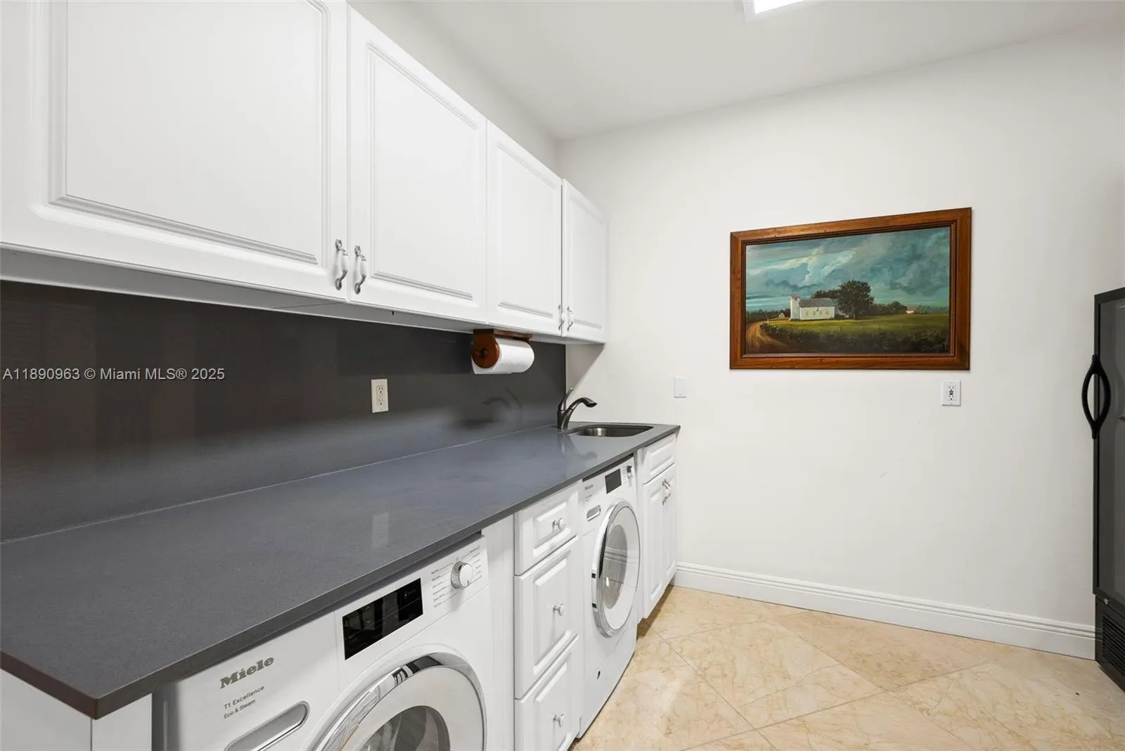 Pinecrest, Florida 33156, United States, 6 Bedrooms Bedrooms, ,7 BathroomsBathrooms,Residential,Active,223821