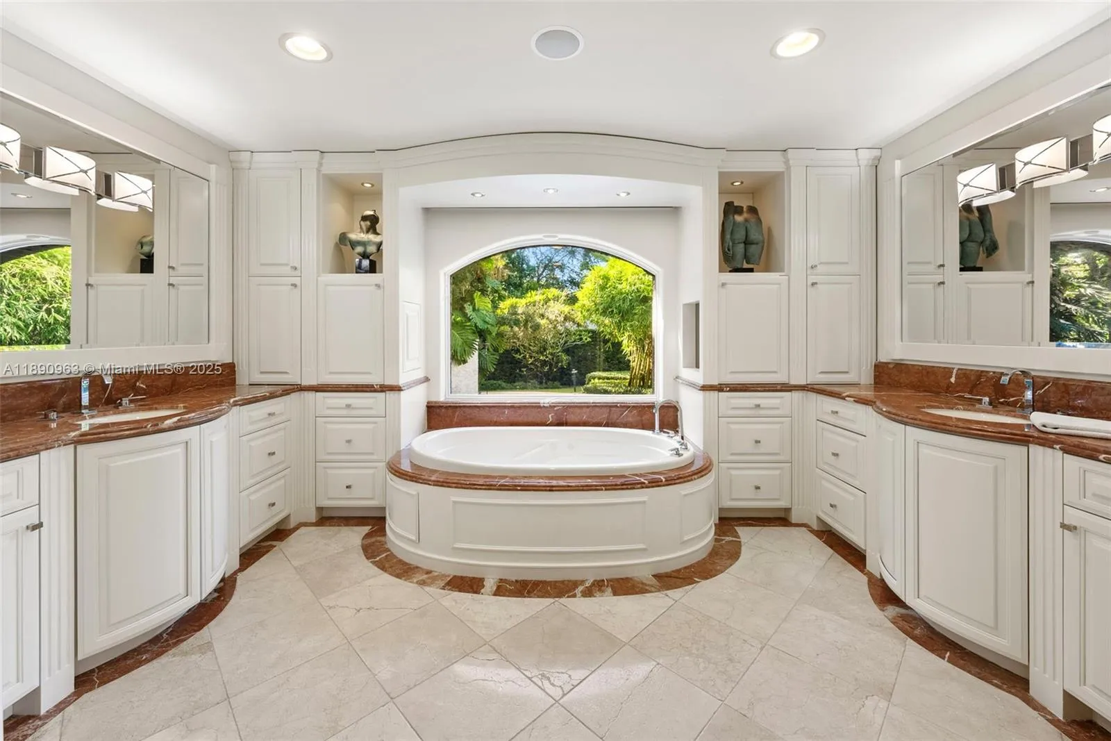 Pinecrest, Florida 33156, United States, 6 Bedrooms Bedrooms, ,7 BathroomsBathrooms,Residential,Active,223821