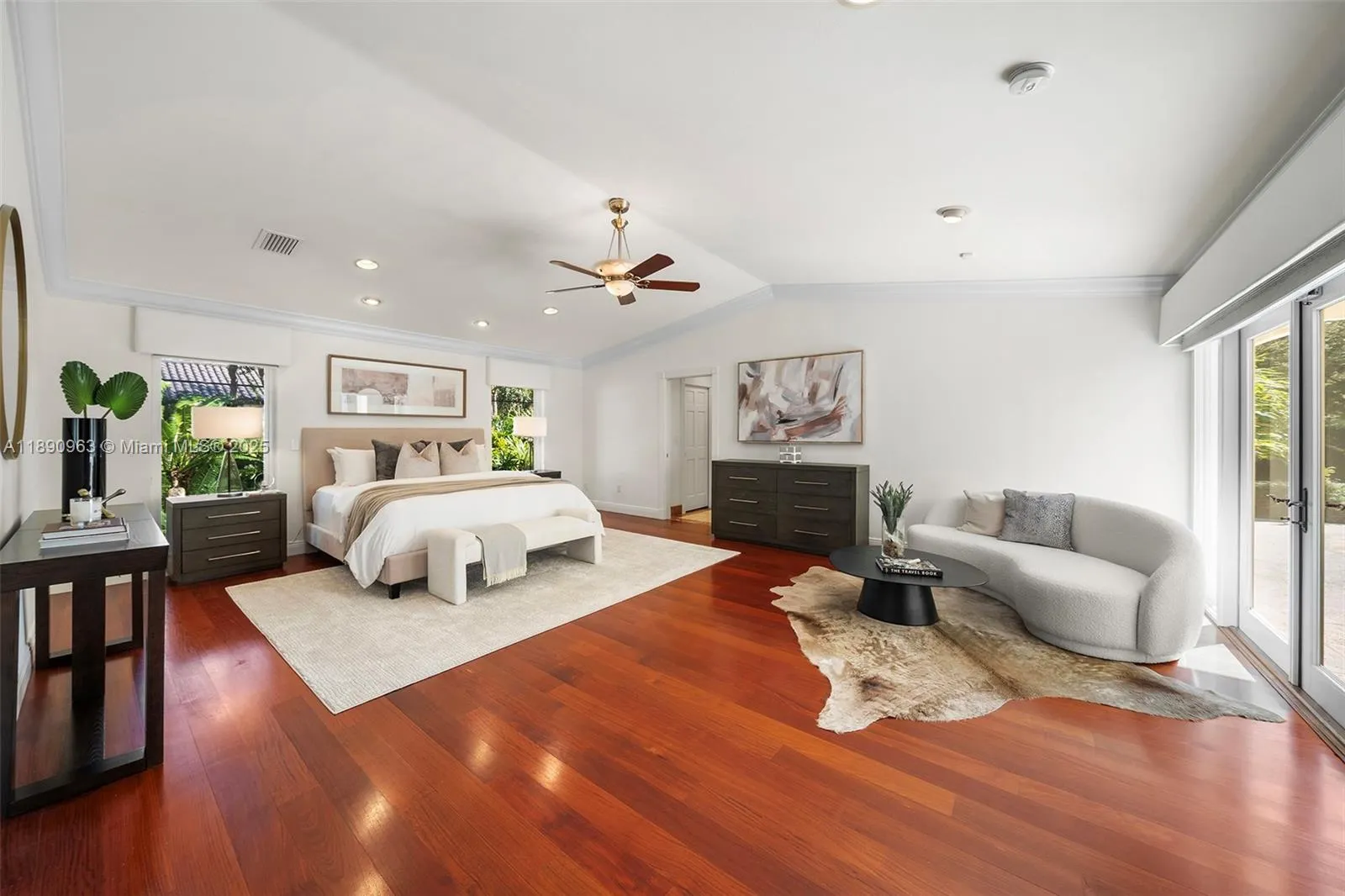 Pinecrest, Florida 33156, United States, 6 Bedrooms Bedrooms, ,7 BathroomsBathrooms,Residential,Active,223821