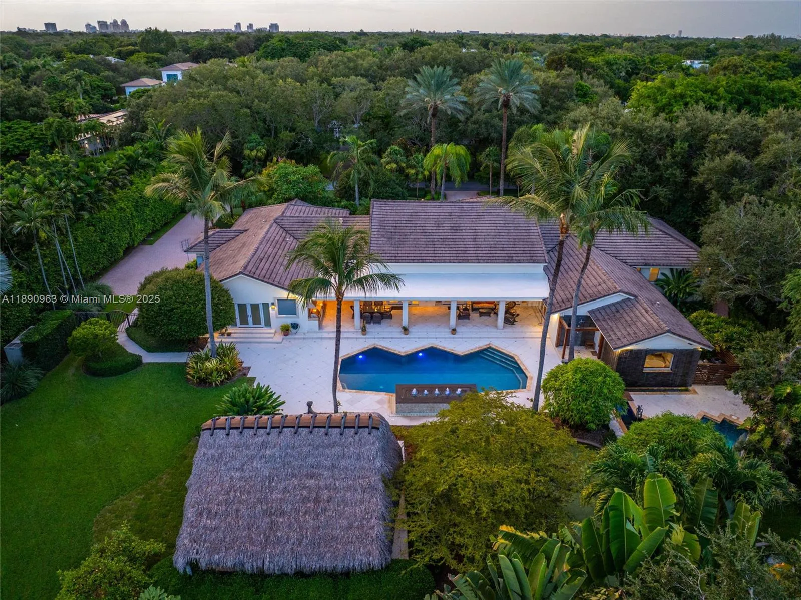 Pinecrest, Florida 33156, United States, 6 Bedrooms Bedrooms, ,7 BathroomsBathrooms,Residential,Active,223821