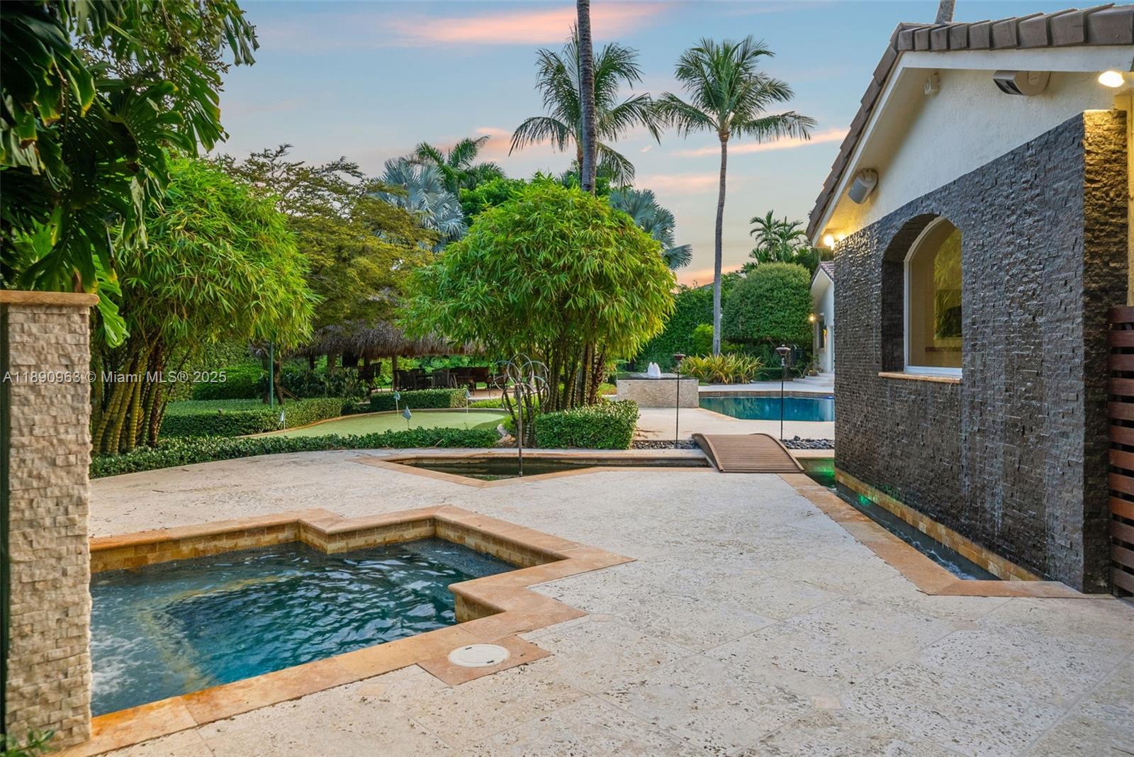 BAY RIDGE ESTS - Residential