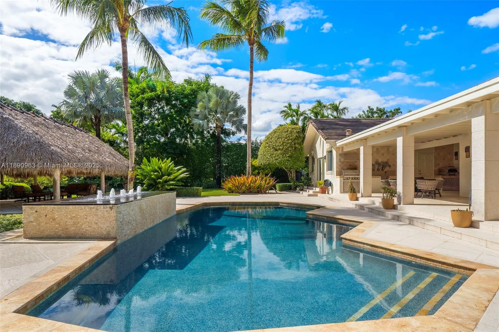 Pinecrest, Florida 33156, United States, 6 Bedrooms Bedrooms, ,7 BathroomsBathrooms,Residential,Active,223821