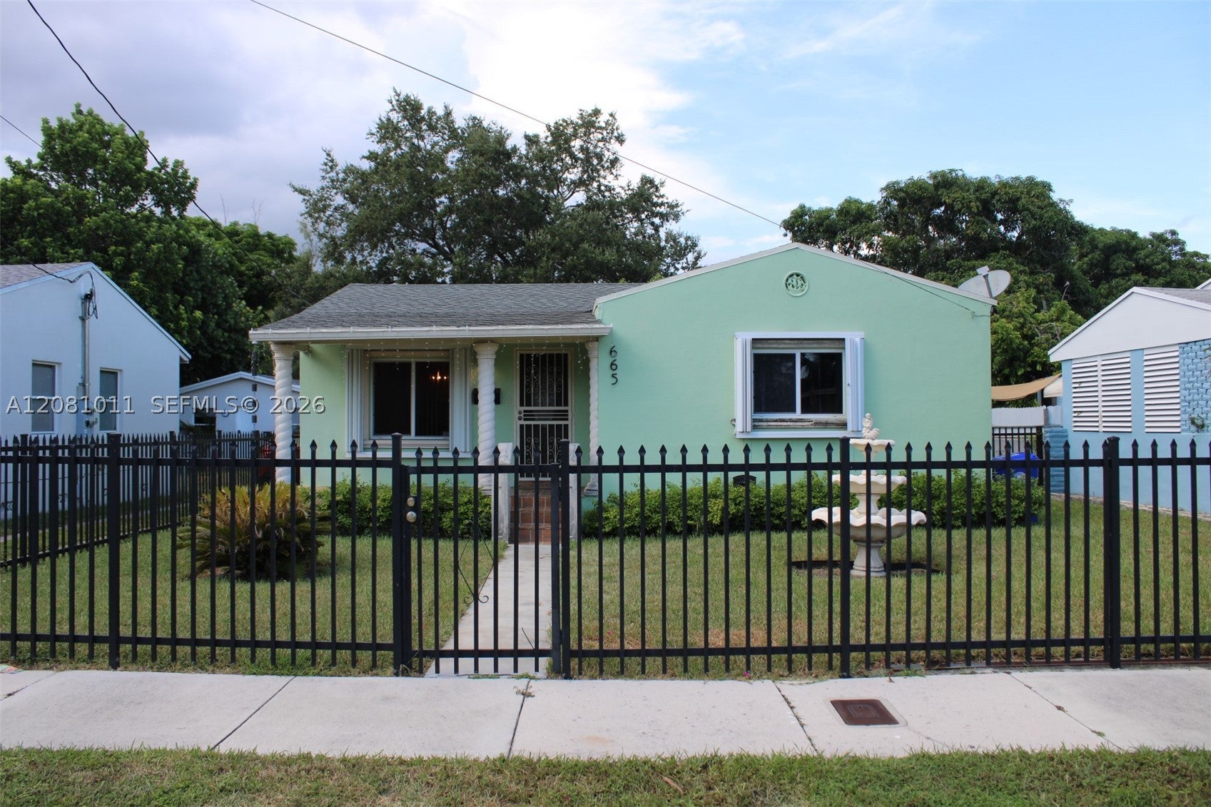 665 NW 50th St