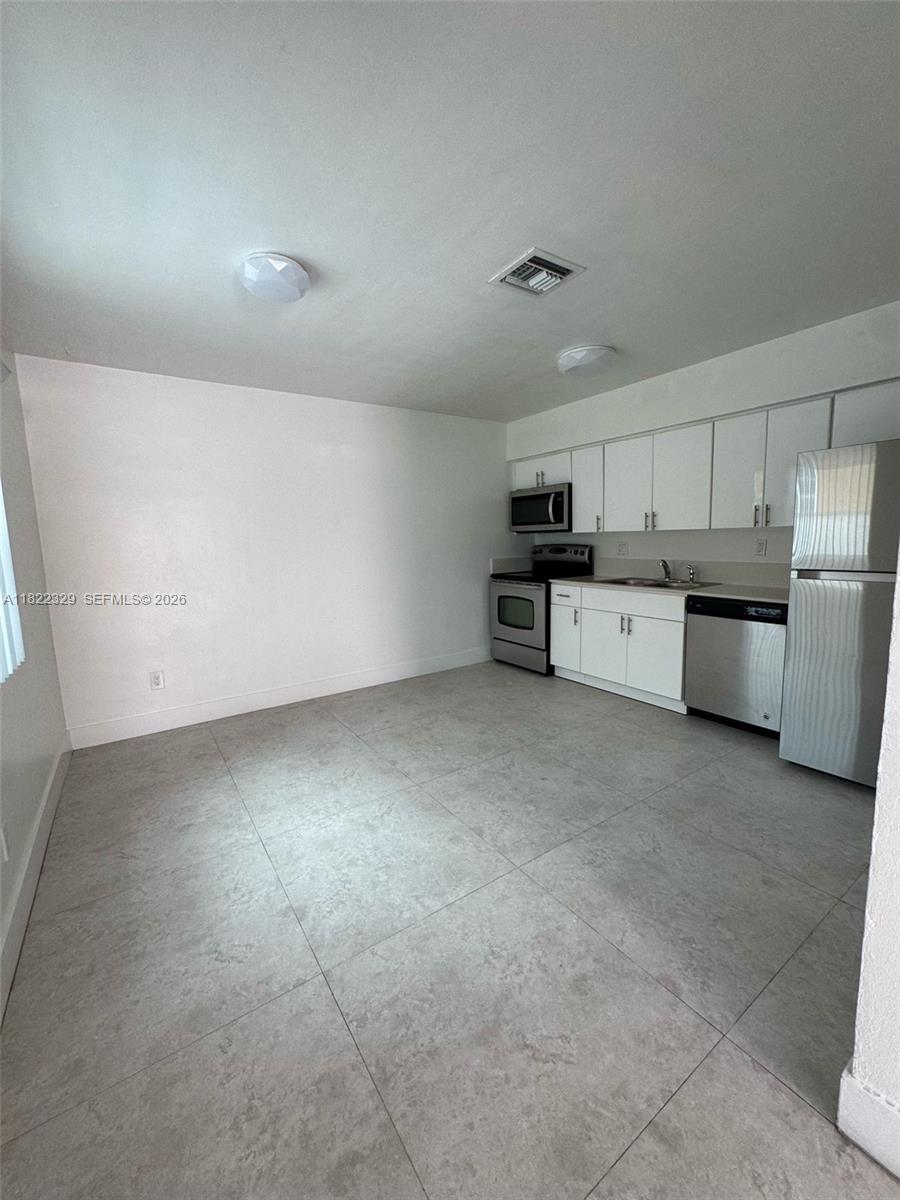 OVERBROOK PARK - Residential Lease