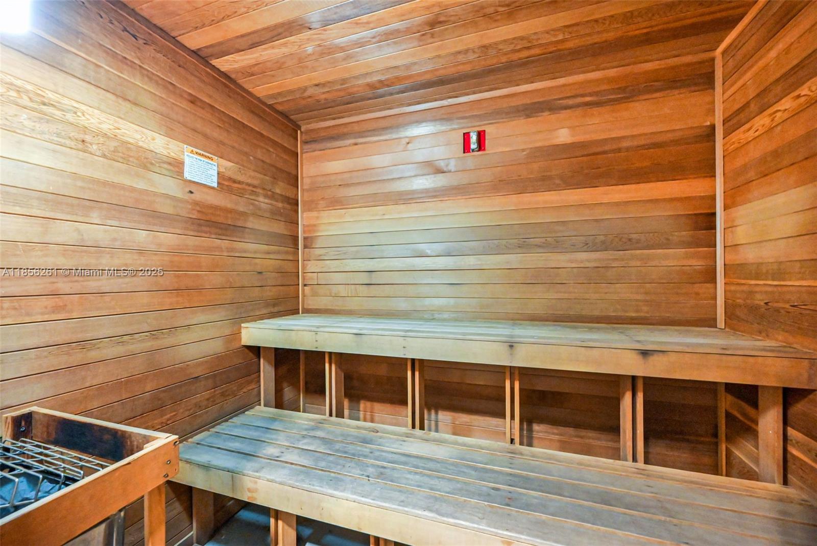 DUO CONDOMINIUM WEST - Residential