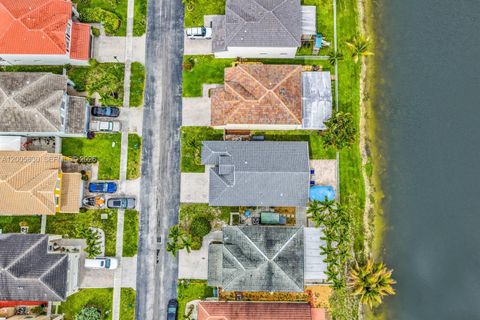 Tiny photo for 5861 S Sable Cir, Margate, FL 33063 (MLS # A12005830)