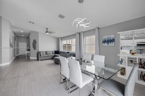 Tiny photo for 5861 S Sable Cir, Margate, FL 33063 (MLS # A12005830)