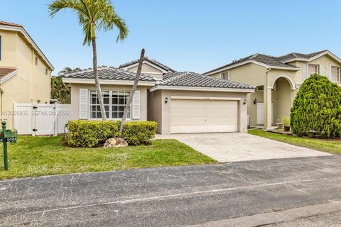 Tiny photo for 5861 S Sable Cir, Margate, FL 33063 (MLS # A12005830)