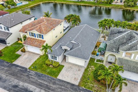 Tiny photo for 5861 S Sable Cir, Margate, FL 33063 (MLS # A12005830)