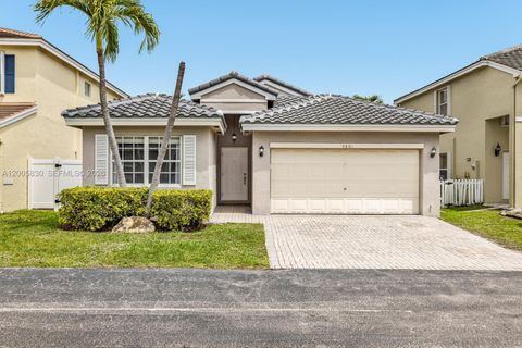 Photo of 5861 S Sable Cir, Margate, FL 33063 (MLS # A12005830)